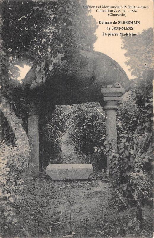 Carte postale ancienne Dolmen De Saint Germain De Confolens - La Pierre Madeleine à Confolens