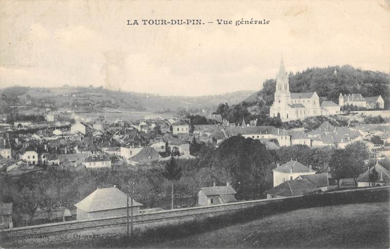 Carte postale ancienne La Tour Du Pin - Vue Generale à La Tour-du-Pin