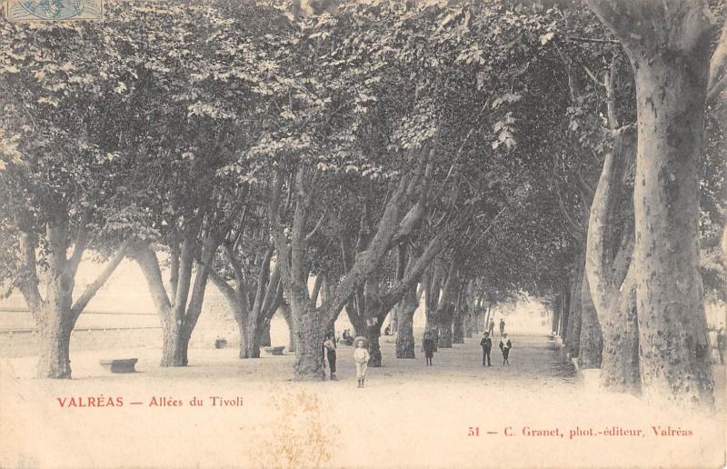Carte postale ancienne Valreas - Allees Du Tivoli à Valréas