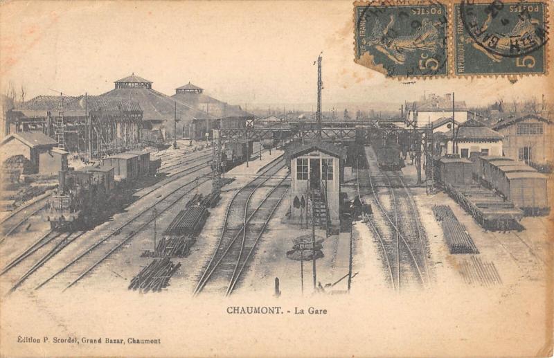 Carte postale ancienne Chaumont - La Gare - Train à Chaumont