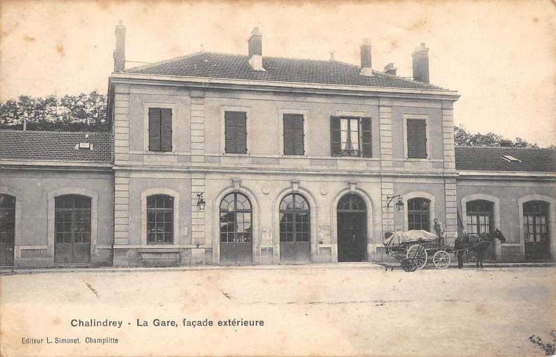 Carte postale ancienne Chalindrey - La Gare - Facade Exterieure à Chalindrey