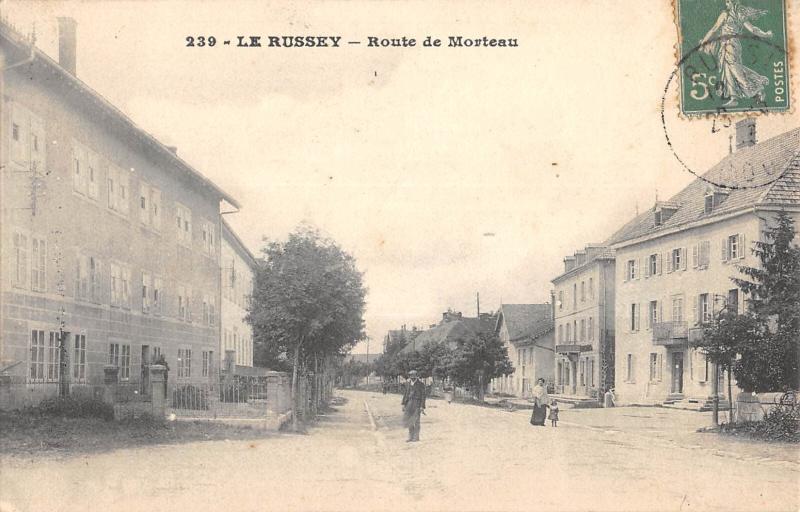 Carte postale ancienne Le Russey - Route De Morteau au Russey