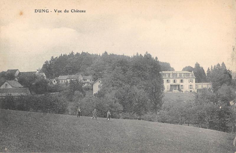 Carte postale ancienne Dung - Vue Du Chateau à Dung