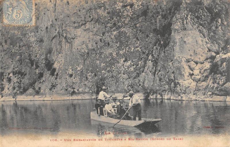 Carte postale ancienne La Lozere - Une Embarcation De Touristes A Sainte Enimie