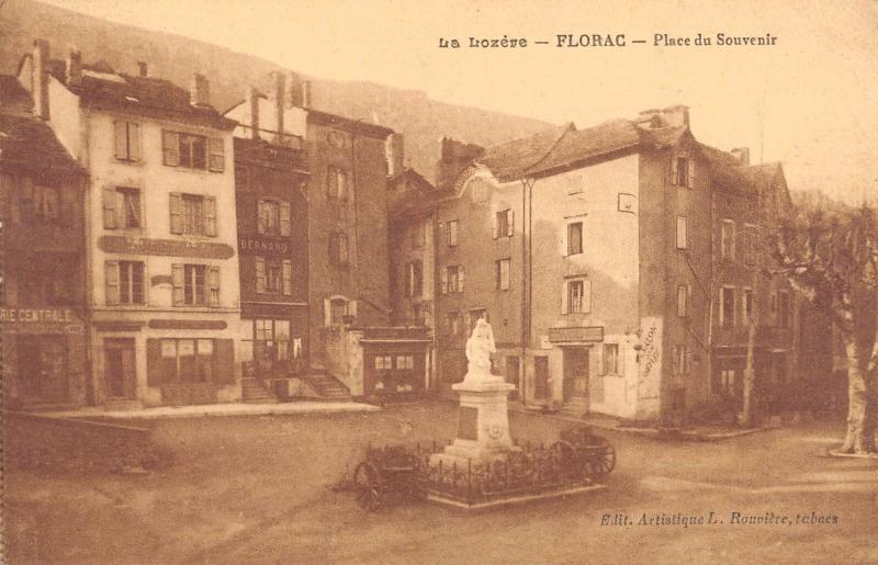 Carte postale ancienne Florac - Place Du Souvenir