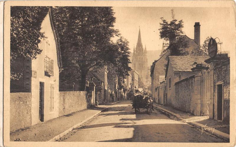 Carte postale ancienne Mende - Perspective Sur La Cathedrale à Mende