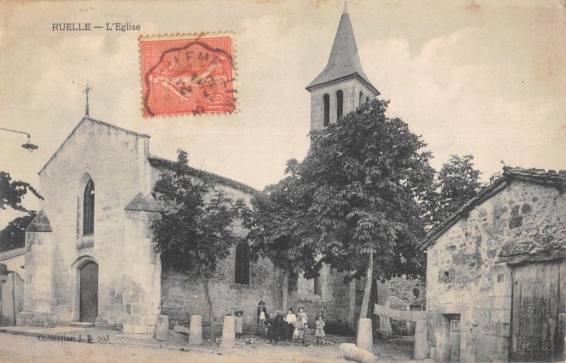 Carte postale ancienne Ruelle - Eglise