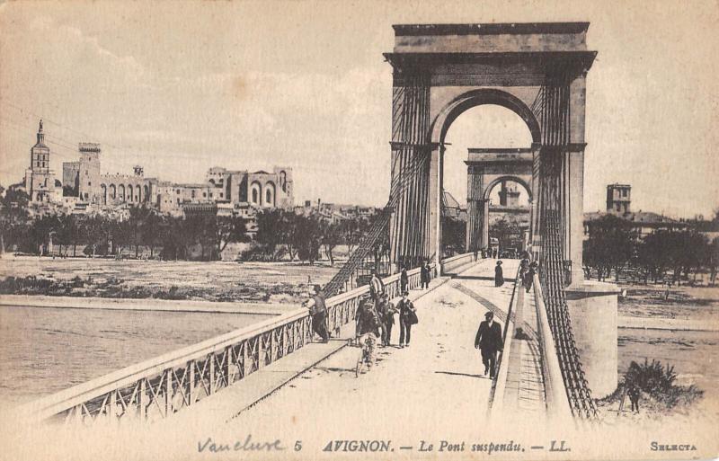 Carte postale ancienne Avignon - Le Pont Suspendu à Avignon