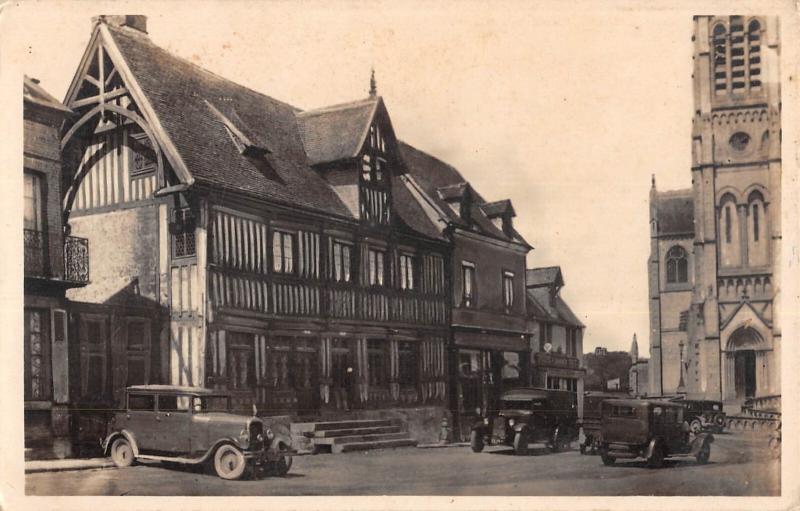 Carte postale ancienne Vimoutiers - Le Musee - Ancienne Hotellerie Des Moines De Jumiege à Vimoutiers