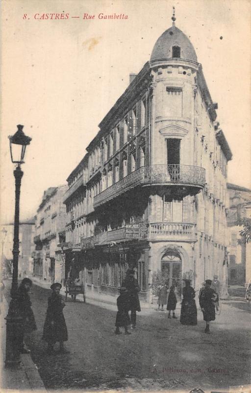 Carte postale ancienne Castres - La Rue Gambetta à Castres