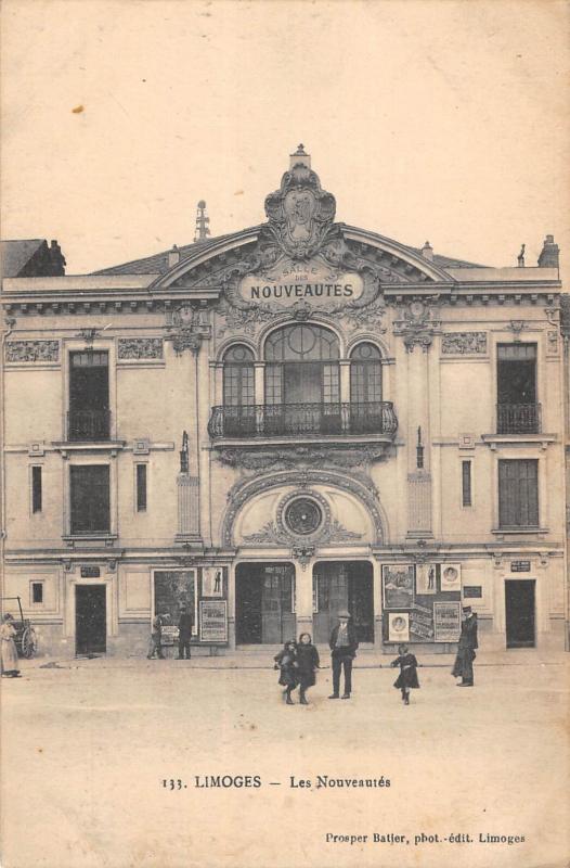 Carte postale ancienne Limoges - Les Nouveautes à Limoges