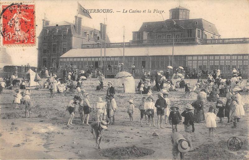 Carte postale ancienne Cherbourg - Le Casino Et La Plage
