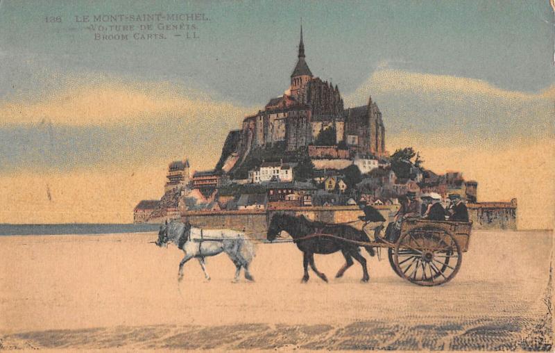 Carte postale ancienne Le Mont Saint Michel - La Voiture Des Genets au Mont-Saint-Michel