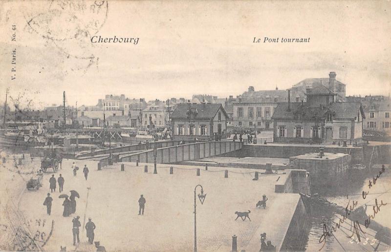 Carte postale ancienne Cherbourg - Le Pont Tournant