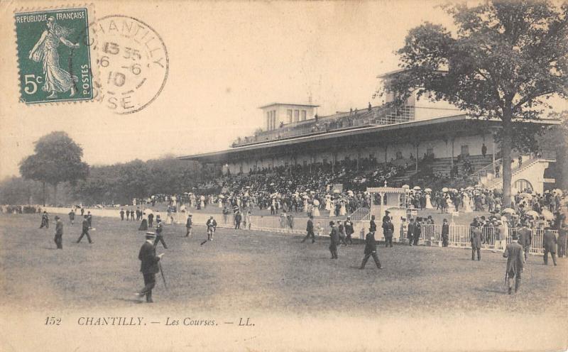 Carte postale ancienne Chantilly - Les Courses à Chantilly