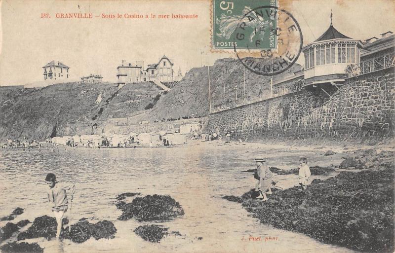 Carte postale ancienne Granville /SOUS Le Casino A La Mer Baissante à Granville