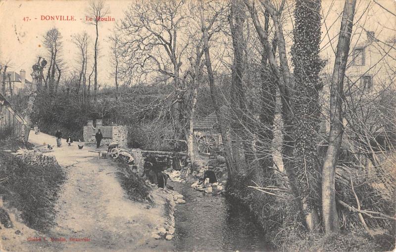 Carte postale ancienne Donville - Le Moulin