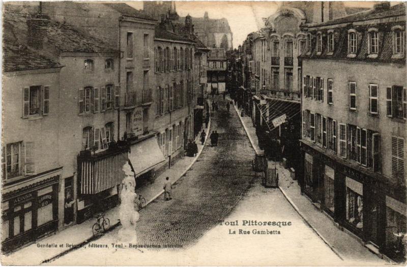 Carte postale ancienne Toul Rue Gambetta