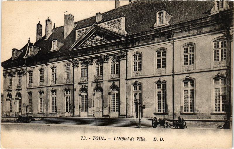 Carte postale ancienne Toul Hotel de Ville