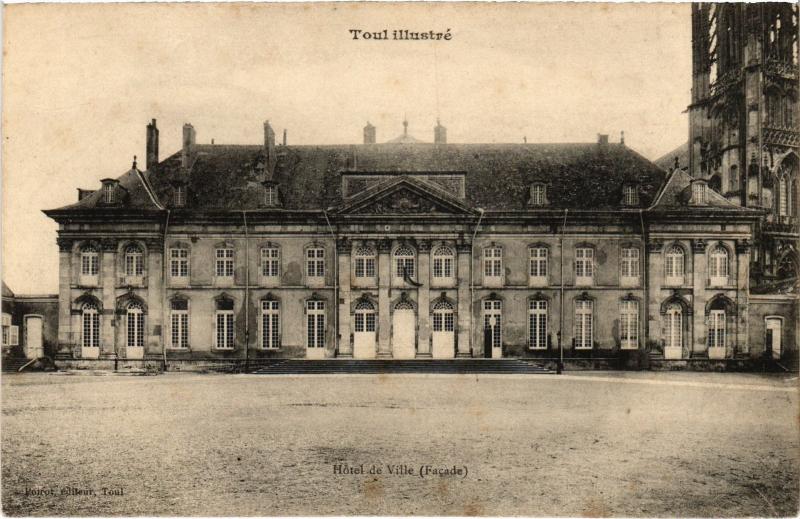 Carte postale ancienne Toul Hotel de Ville