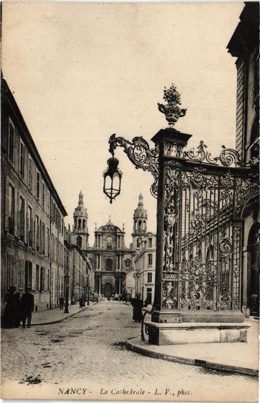 Carte postale ancienne Nancy Cathedrale à Nancy