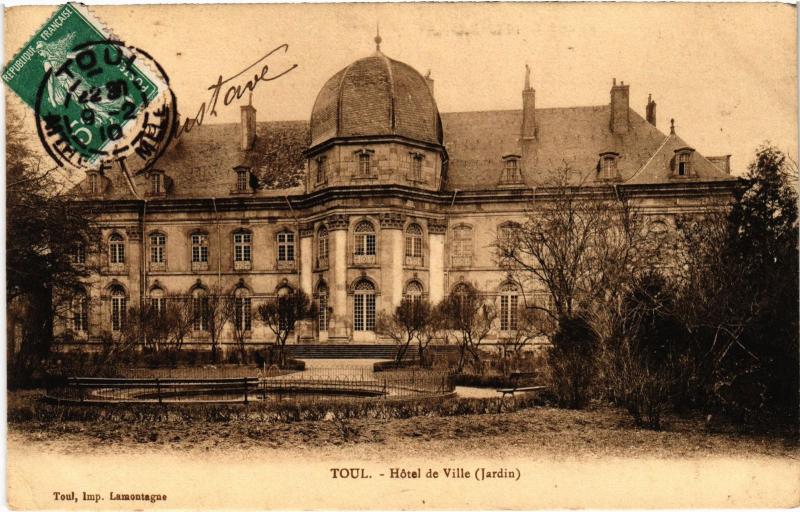 Carte postale ancienne Toul Hotel de Ville