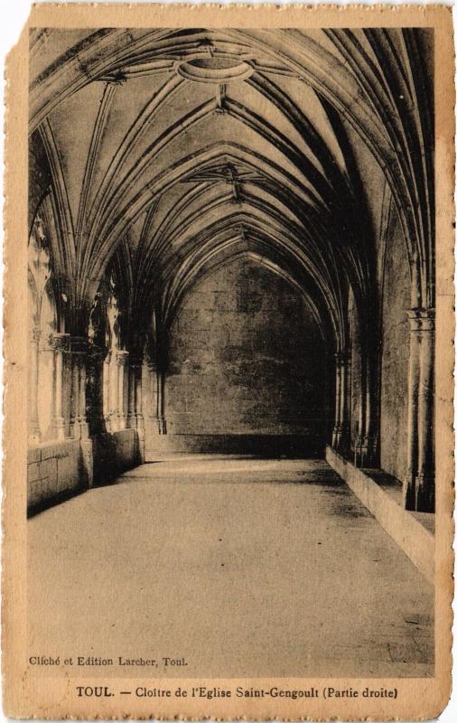 Carte postale ancienne Toul Cloitre de l'Eglise Saint-Gengoult