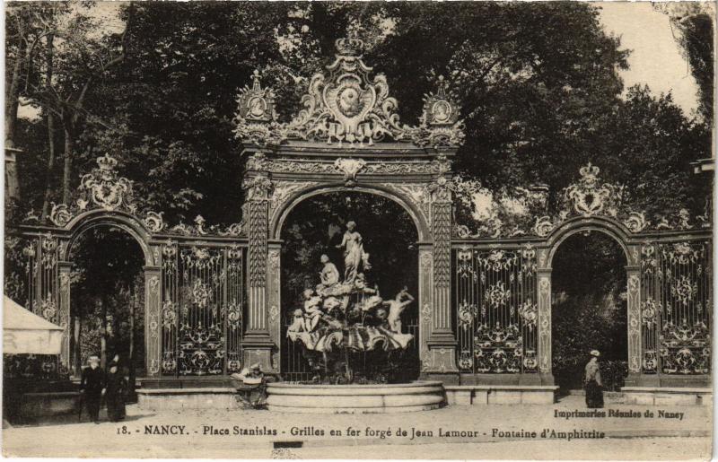 Carte postale ancienne Nancy Place Stanislas Grilles Jean Lamour à Nancy