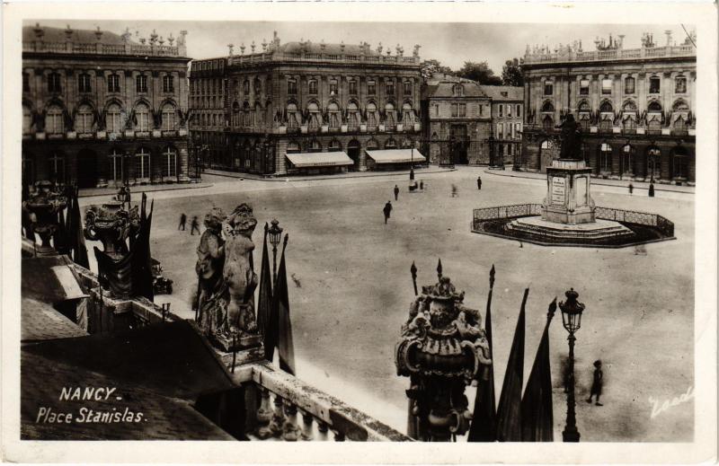 Carte postale ancienne Nancy Place Stanislas à Nancy