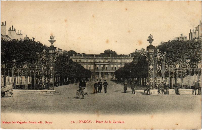 Carte postale ancienne Nancy Place de la Carriere à Nancy