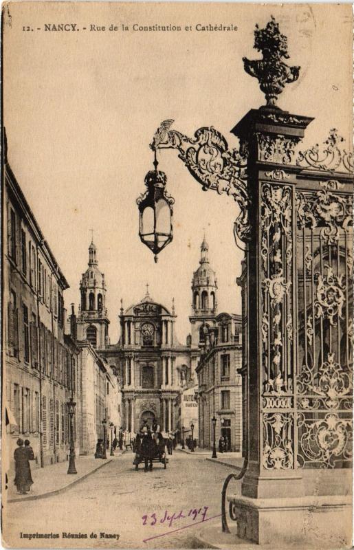 Carte postale ancienne Nancy Rue de la Constitution et Cathedrale à Nancy
