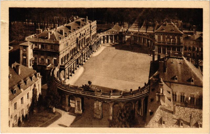 Carte postale ancienne Nancy Hemicycle de la Carriere à Nancy