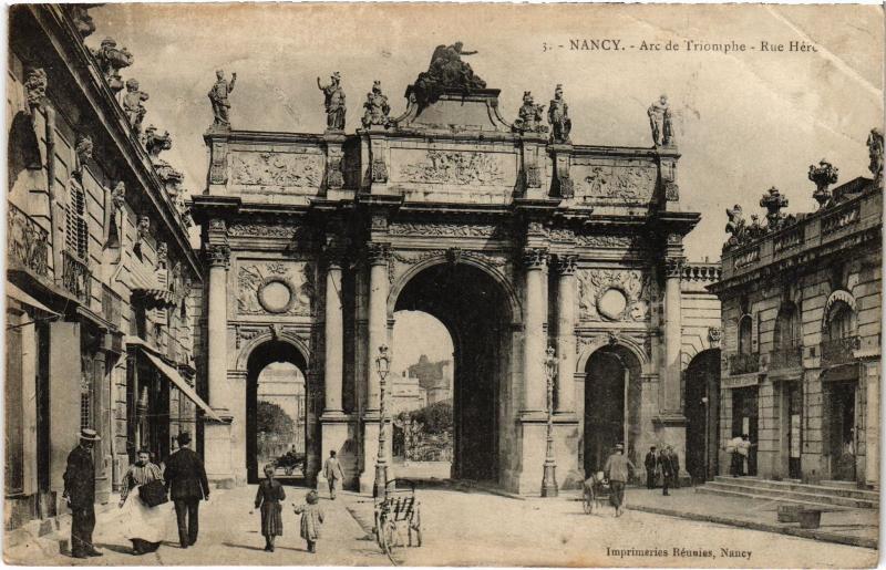Carte postale ancienne Nancy Arc de Triomphe Rue Here à Nancy