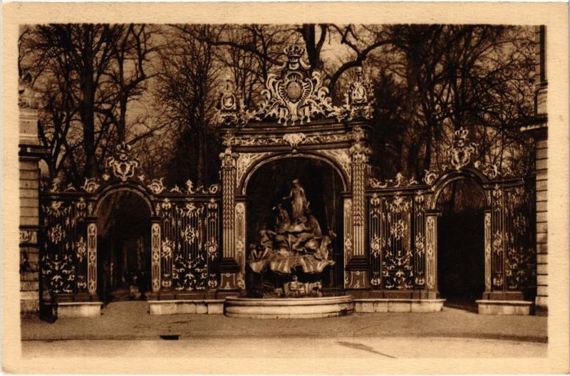 Carte postale ancienne Nancy Place Stanislas Fontaine d'Amphitrite à Nancy