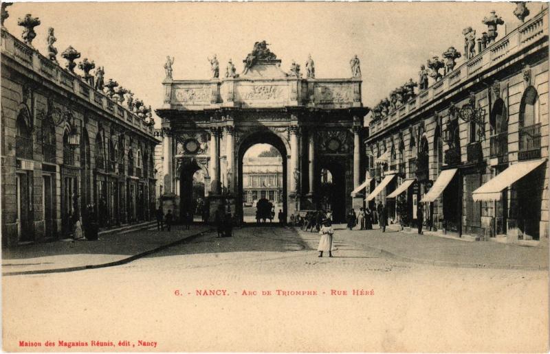 Carte postale ancienne Nancy Arc de Triomphe Rue Here à Nancy