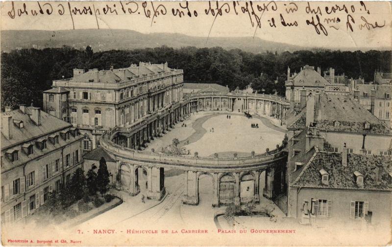 Carte postale ancienne Nancy Hemicycle de la Carriere Palais du Gouvernement à Nancy