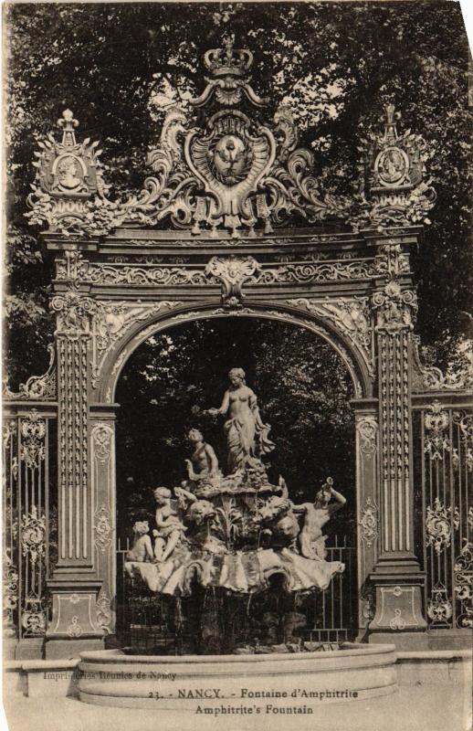 Carte postale ancienne Nancy Fontaine d'Amphitrite à Nancy