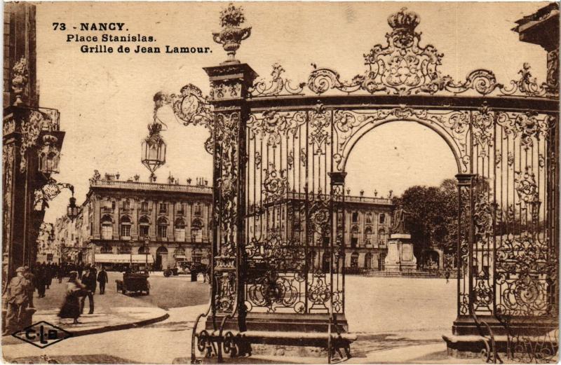Carte postale ancienne Nancy Place Stanislas Grilles Jean Lamour à Nancy