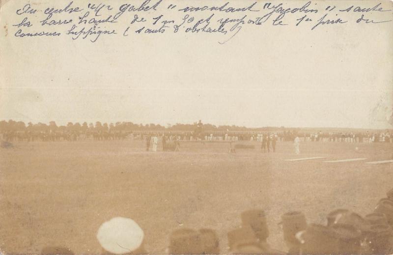 Carte postale ancienne Bourges Ou Environs - Carte Photo D'Un Concours Hippique - Sauts D'Obstac à Bourges