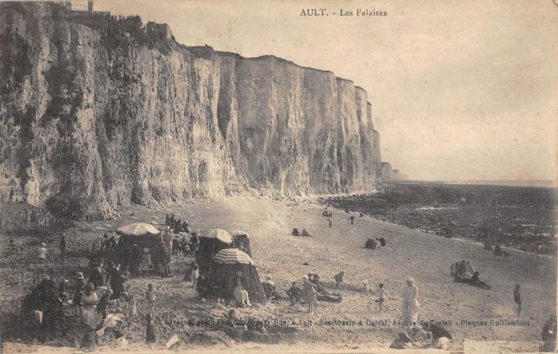 Carte postale ancienne Ault - Les Falaises à Ault