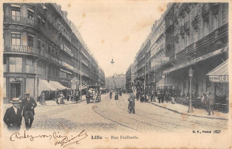 Carte postale ancienne Lille - Rue Faidherbe à Lille