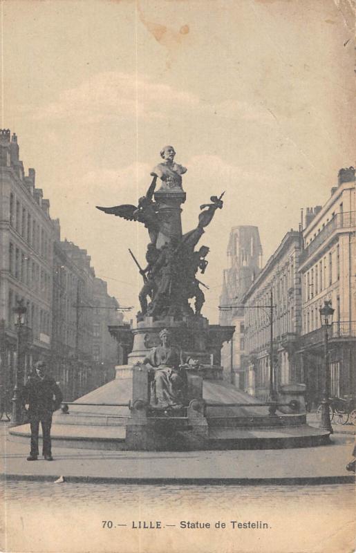 Carte postale ancienne Lille - Statue De Testelin à Lille