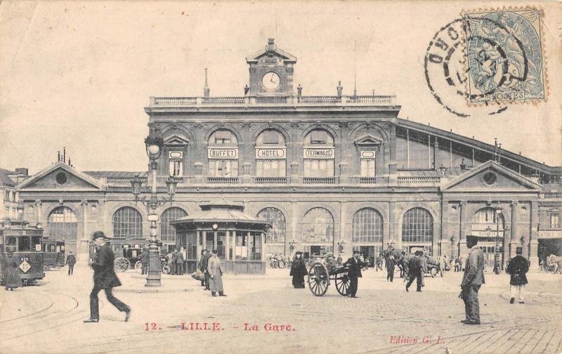 Carte postale ancienne Lille - La Gare à Lille