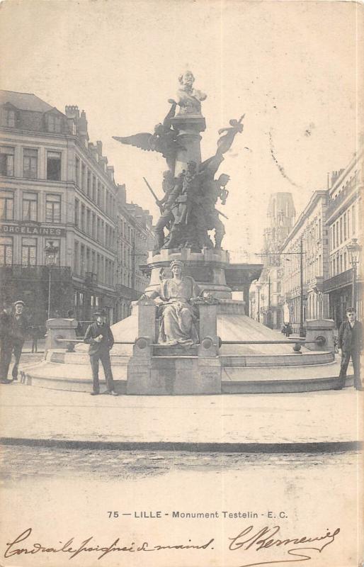 Carte postale ancienne Lille - Monument Testelin à Lille