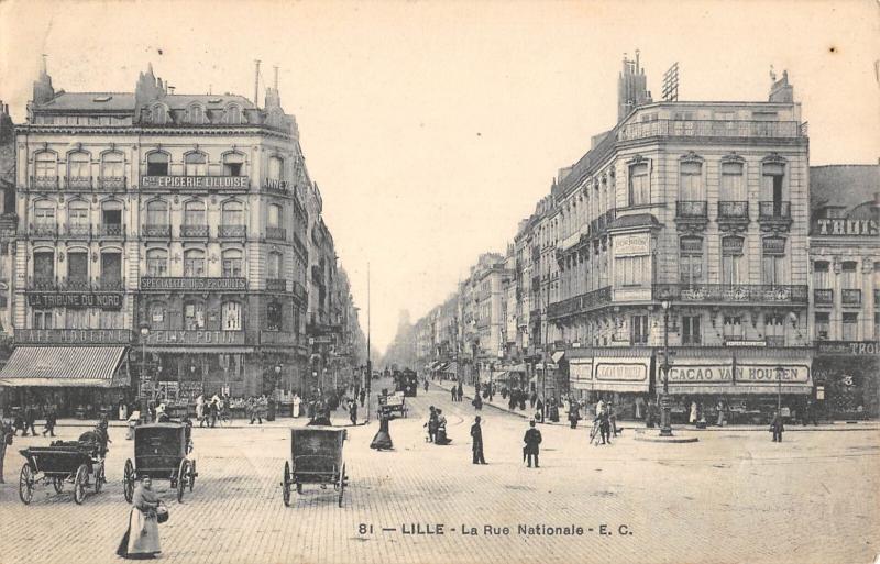 Carte postale ancienne Lille - La Rue Nationale à Lille
