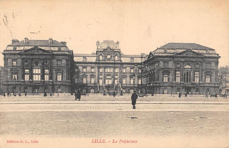 Carte postale ancienne Lille - La Prefecture à Lille