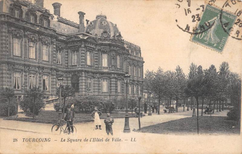 Carte postale ancienne Tourcoing - Le Square De L'Hotel De Ville à Tourcoing