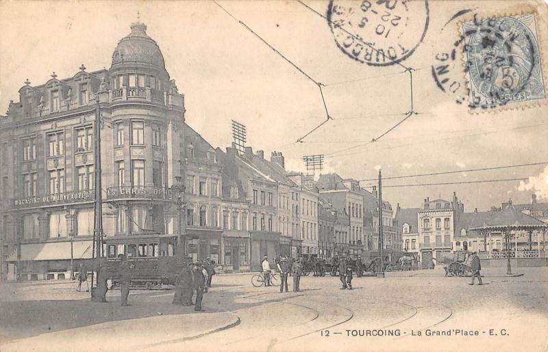 Carte postale ancienne Tourcoing - La Grand Place à Tourcoing