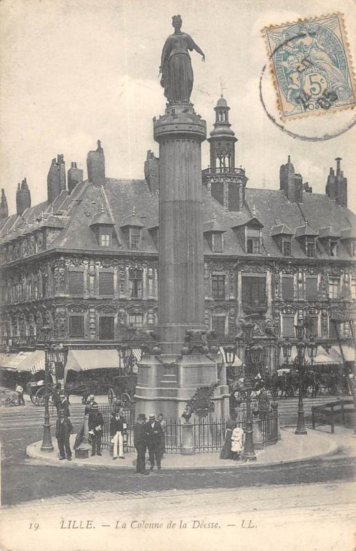 Carte postale ancienne Lille - La Colonne De La Deesse à Lille