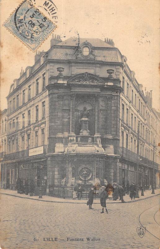 Carte postale ancienne Lille - Fontaine Wallon à Lille